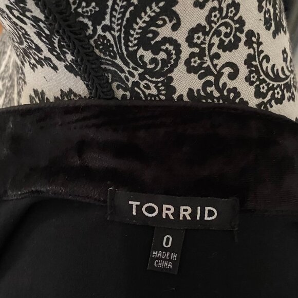 Torrid Crop jacket - Picture 4 of 4